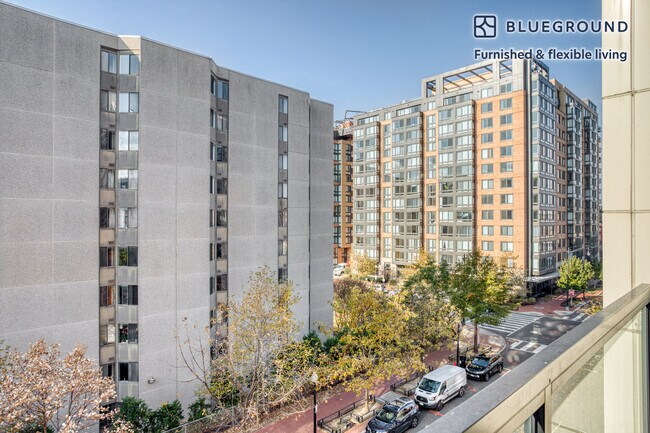 1011 4th St NW Unit SI FL5-ID382