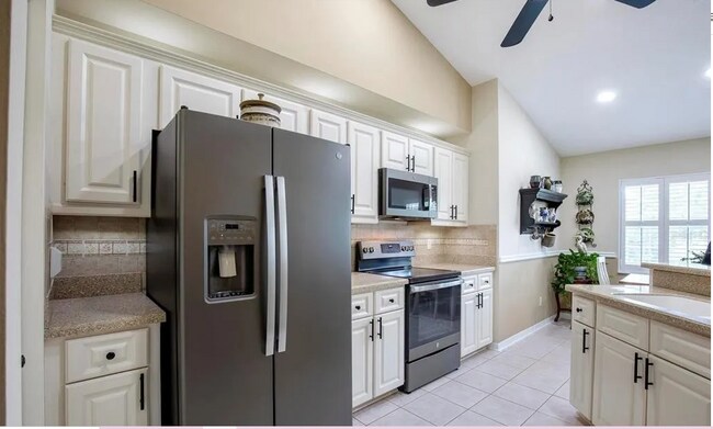 Photo - 11908 SE 176th Place Rd Unit 11908