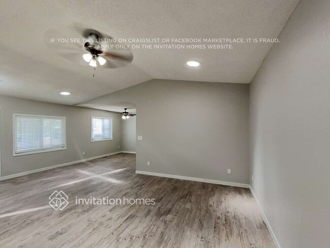 Photo - 5718 W 17th St