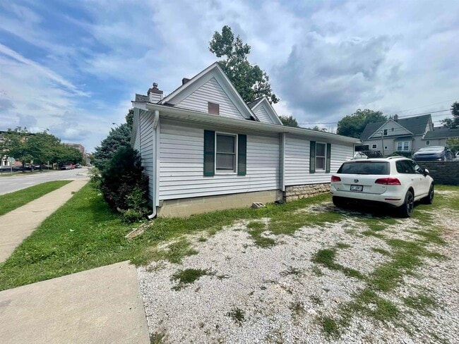 Photo - 200 E 2nd St