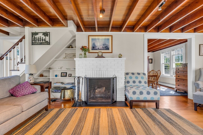 Photo - 27 Ridgewood Ave