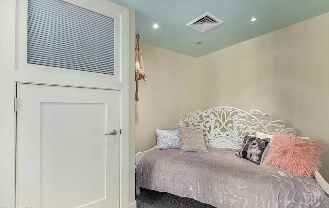 Photo - 140 E Rio Salado Pkwy Unit 805