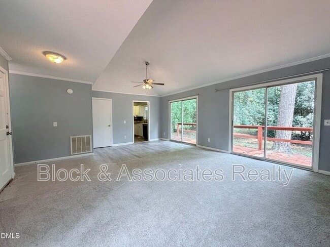 Photo - 378 Kittery Point Ln