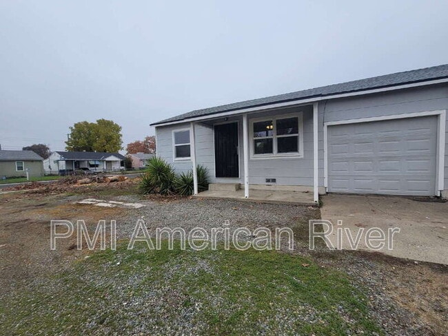 Photo - 3932 Jasmine St