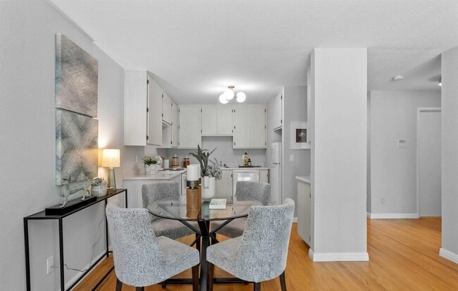 Photo - "Chic 1-Bedroom Gem with Elegant Finishes & Central Vacuum on Monterey Blvd!"