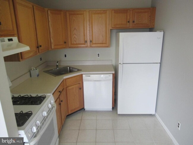 Photo - 436 Coates St