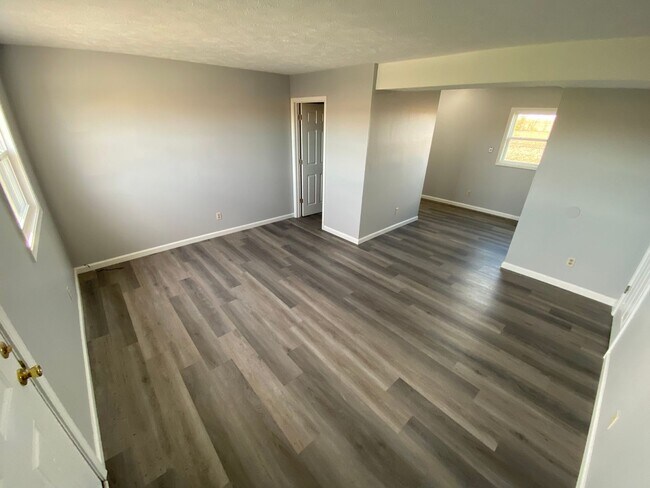 Remodeled 3 Bedroom Townhome - Remodeled 3 Bedroom Townhome