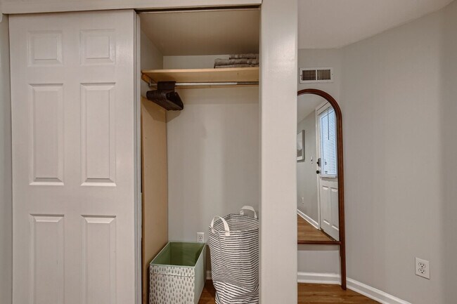 Photo - 1244 York St Unit SI ID1026267P