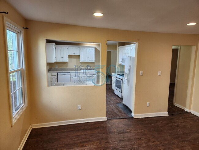 Photo - Great Family Home!  4BR 2 BA