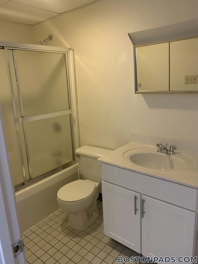 Photo - 81 Essex St Unit 64