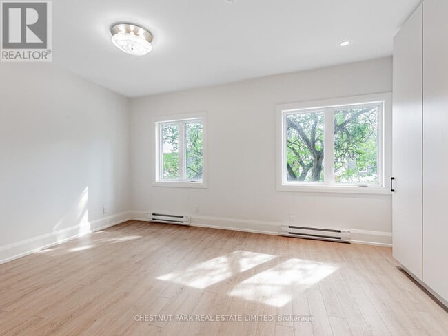 Photo - 2528 Yonge St Unit 4