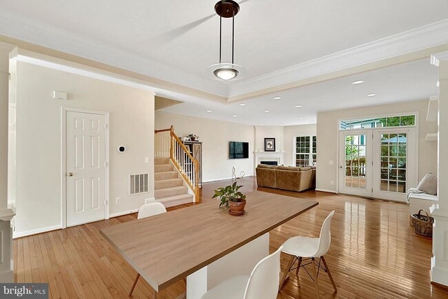 Photo - 4035 Timber Oak Trl