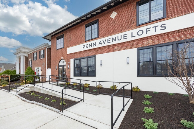 Building Photo - 122 Penn Ave Unit Penn Ave Lofts