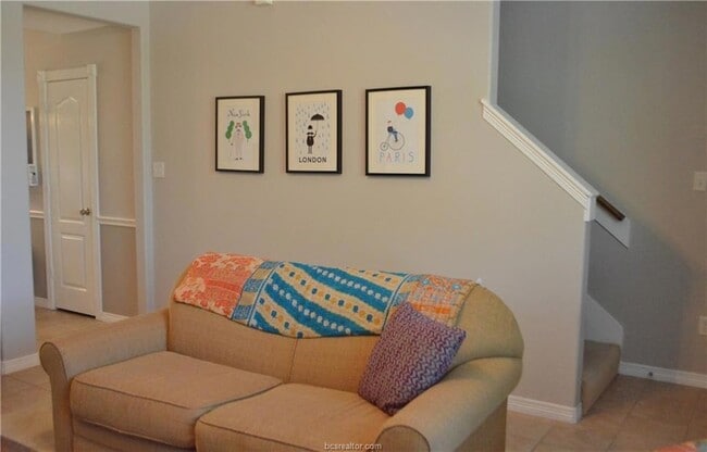 Photo - 1000 Spring Loop Unit 1106