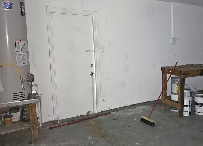 Photo - 3303 Roaming Woods Ln