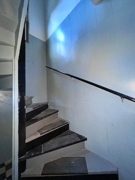 Photo - 8919 S Muskegon Ave