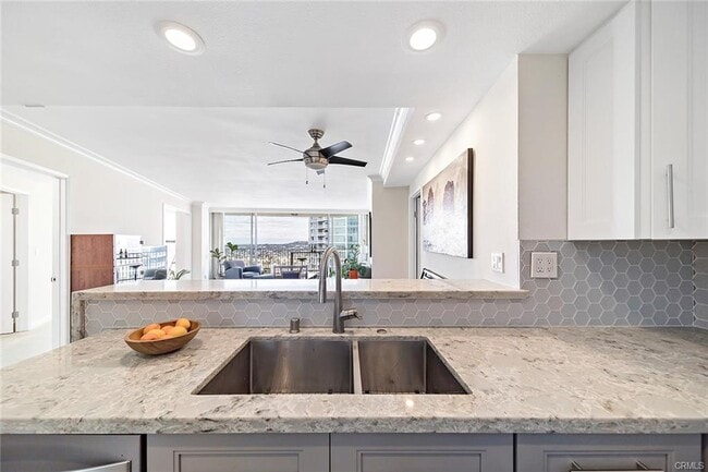 Photo - 700 E Ocean Blvd