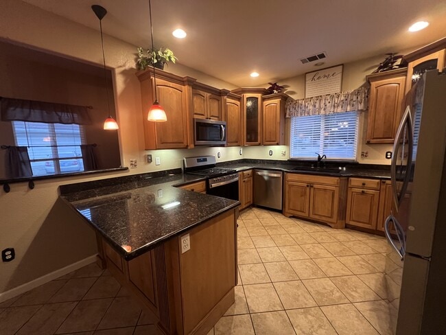 Photo - 457 Morales Ct