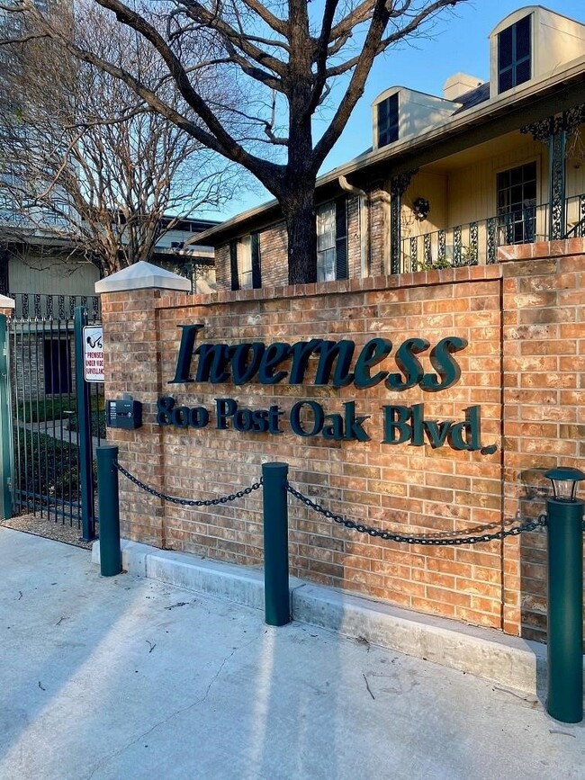 Building Photo - 800 Post Oak Blvd Unit 35 Rental
