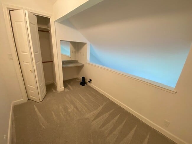 Photo - 434 Creekside Ln