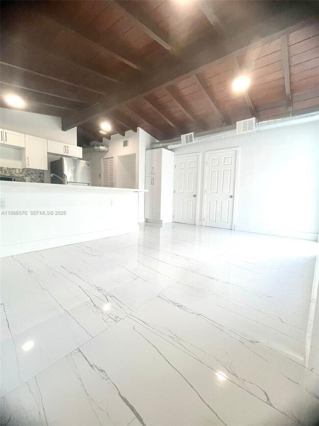 Photo - 1776 NE 178th St