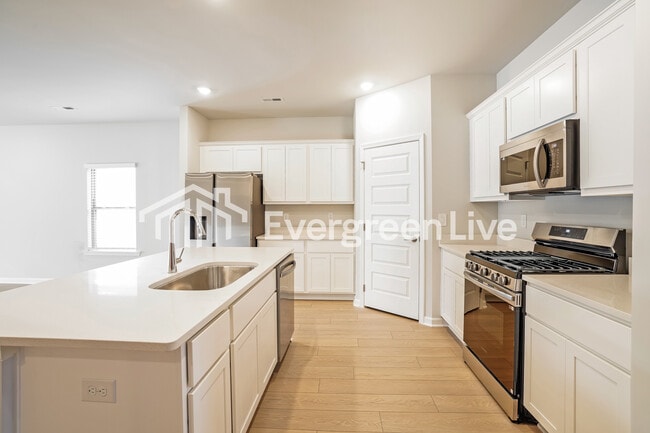 Photo - 28590 Whitehall Ln