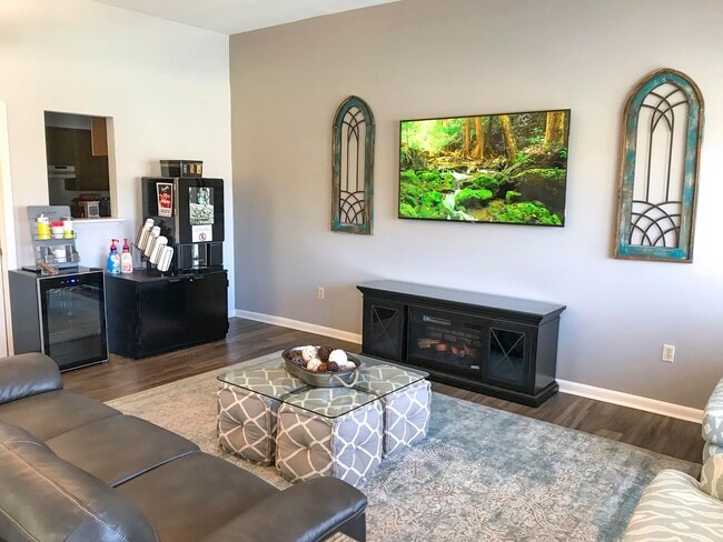 Photo - Shawnee Apartments