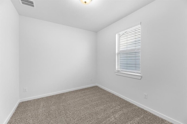 Photo - 17207 Walden Lk Ln