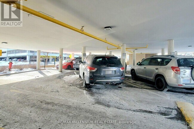 Photo - 160 Wellington St E Unité 315