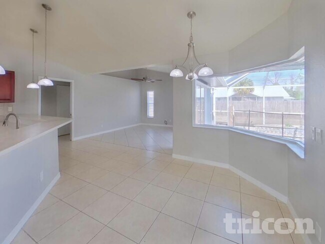 Photo - 4090 W Price Blvd