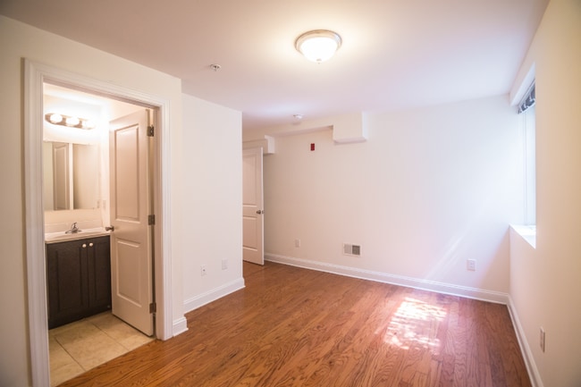 Photo - 3614 Spring Garden St Unit Apt B