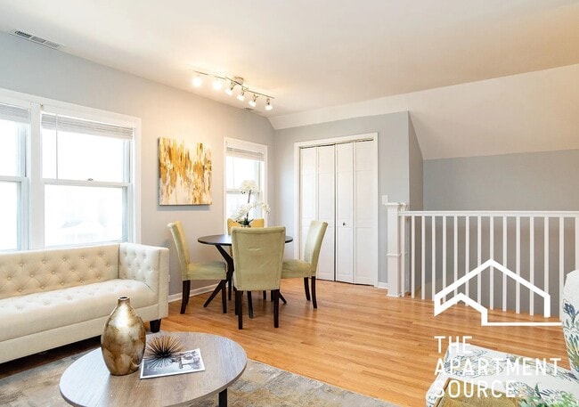 Photo - 3729 N Clifton Ave Unit 3F