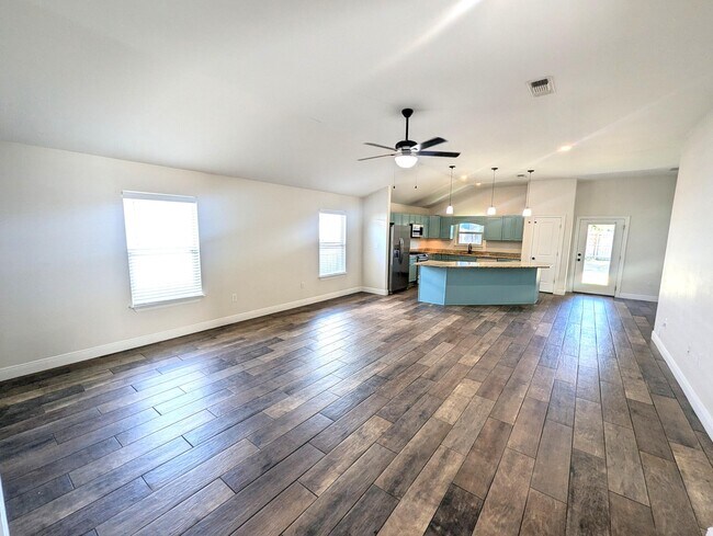 Photo - 1880 Presidio St