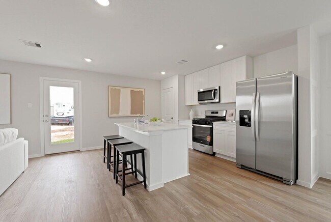 Photo - 40954 Seasoned Oak Ln