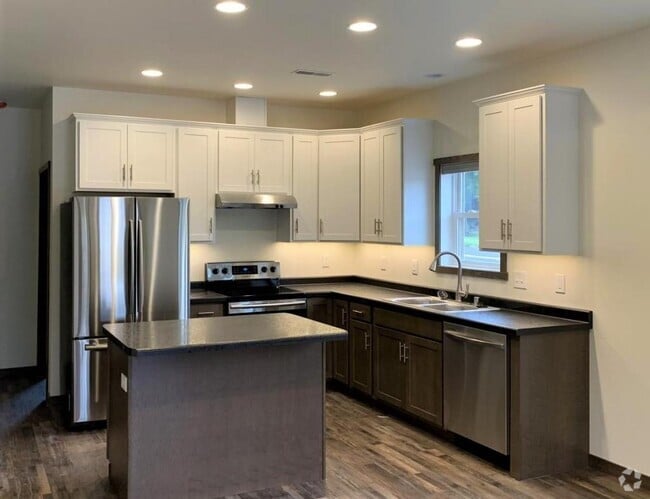 Building Photo - 706 McHugh Rd Unit 8 Rental