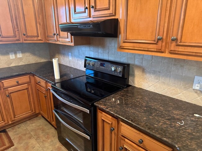 Photo - 412 Winwood Dr