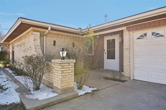 Photo - 2106 Avalon Ln