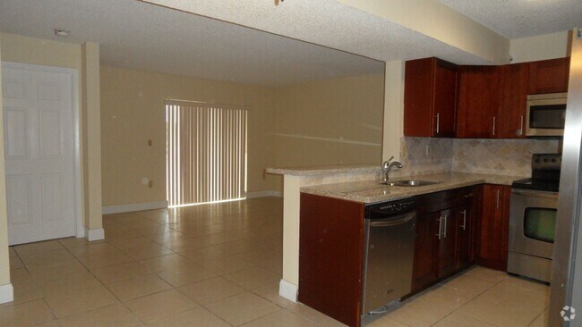 Building Photo - 2-Bed, 2-Bath Apartment with Balcony. Read... Unit 201