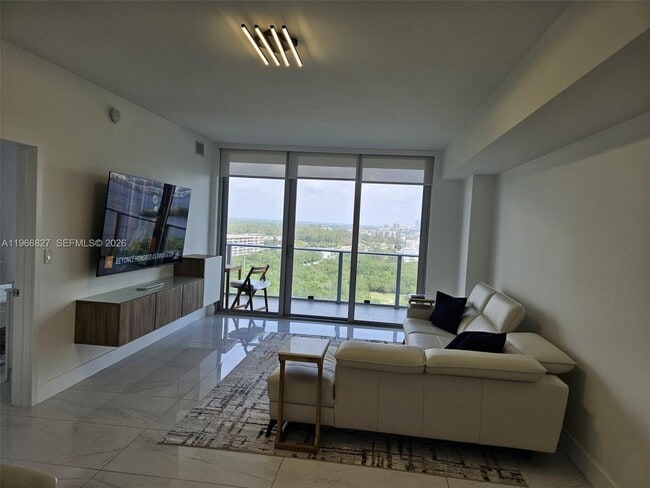 Photo - 16385 Biscayne Blvd Unidad 1802