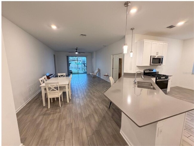 Photo - 9412 Revere Ave