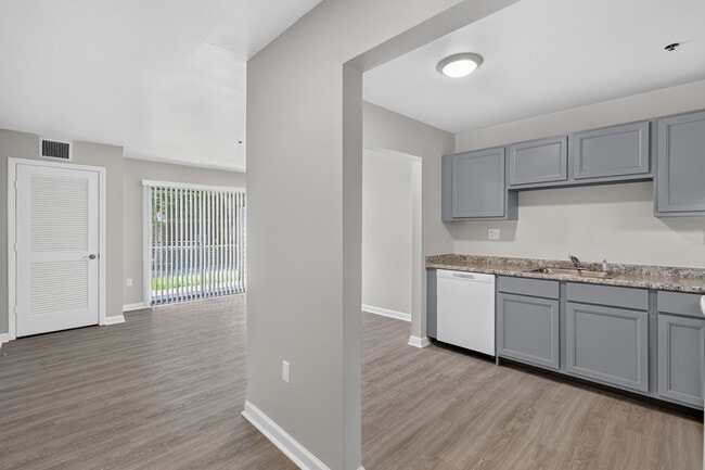 Argyle Avenue Apartments