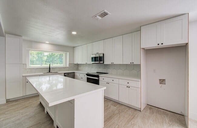 Photo - 494 Brandon Rd