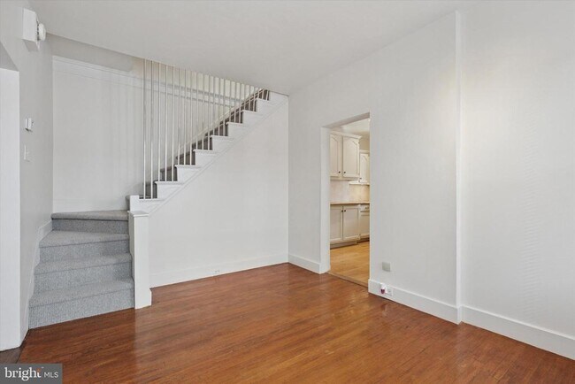 Photo - 122 Conway Ave
