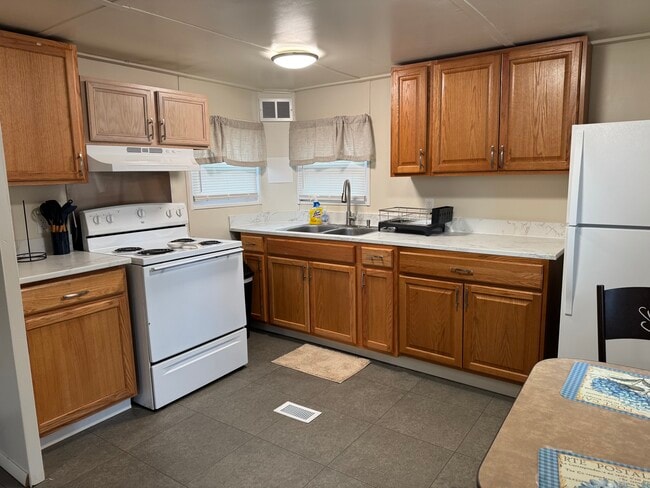 Photo - 60 Kraman Ln