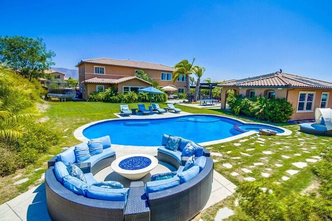 408 Coastal Hills Dr