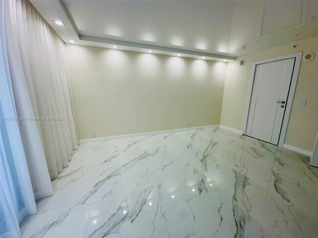 Photo - 3500 Mystic Pointe Dr Unit 1107