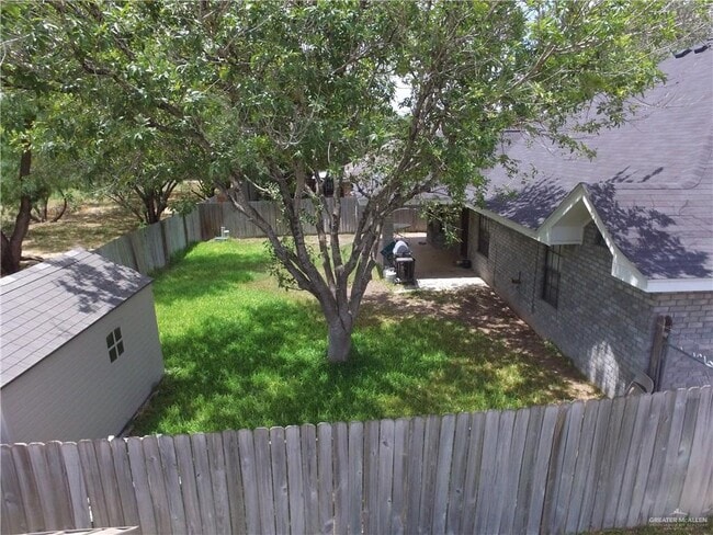 Photo - 22 Mynah Ave