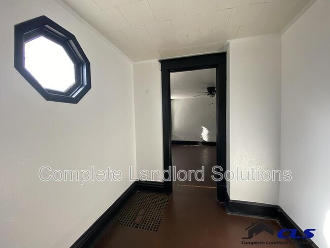Photo - 2400 N 10th St