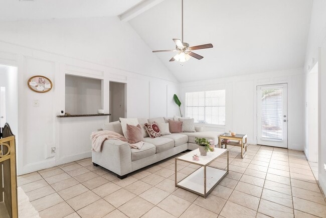 Photo - 2214 Deer Valley Dr