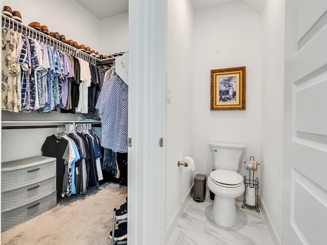 Building Photo - 5422 Farm Hill Way